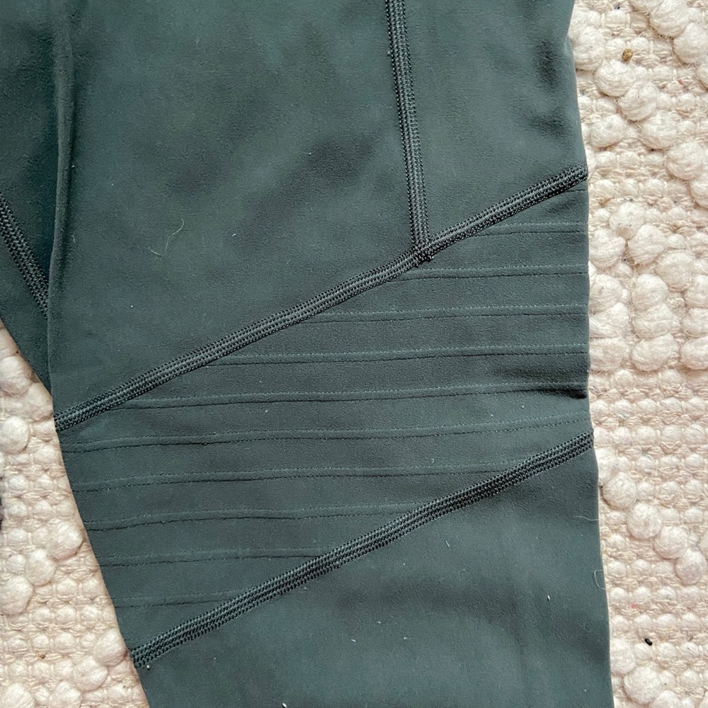 ATHLETA LEGGINGS - Picture 5 of 5